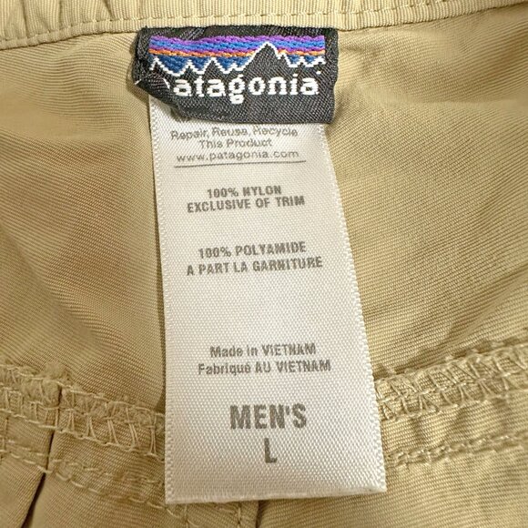 Patagonia® Worn Wear  M's Guidewater Shorts - Picture 5 of 7